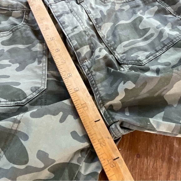 Lee Riders Ankle Pants Camouflage Camo Khaki Green Cargo Size 6 - Picture 8 of 9